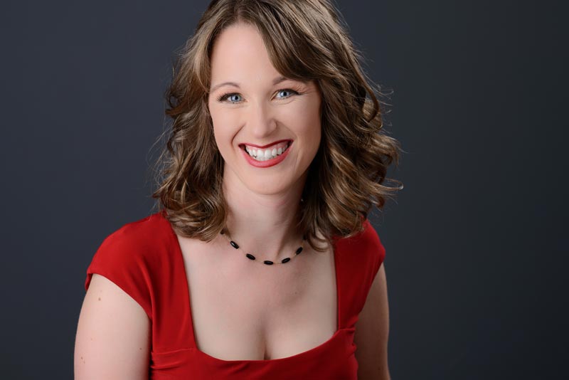 Kathryn Mueller, soprano headshot 1